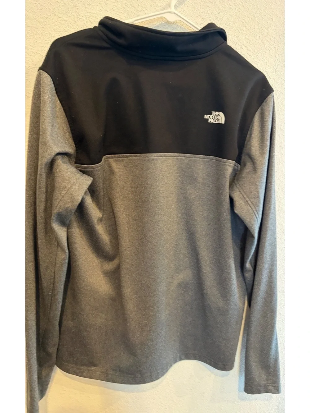 The North Face Men's Fleece Pullover Half-Zip Jacket Gray Black Medium